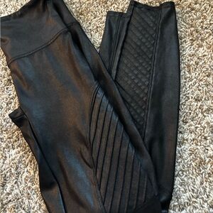 Spanx Moto Leggings size M black mint